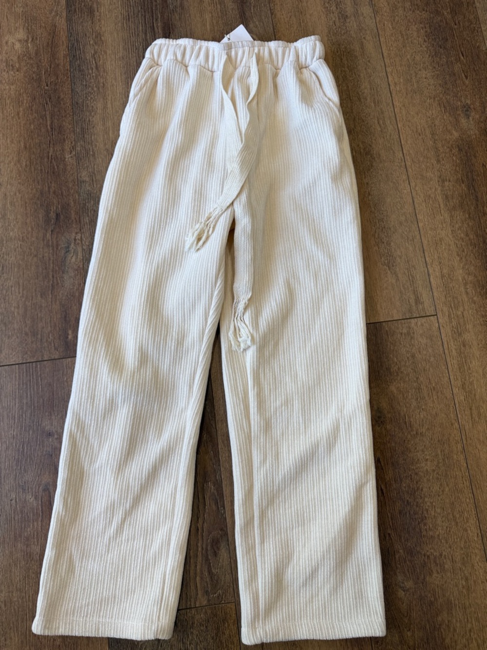 Cream Ribbed Drawstring Lounge Pants. Size M